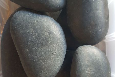 Natural black beach pebble